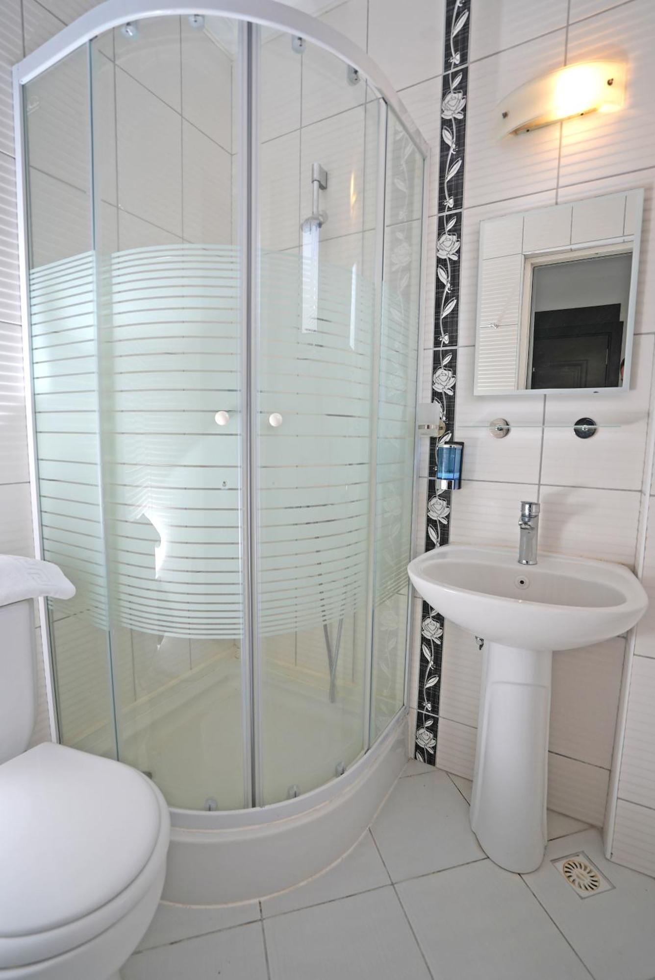 Oemer Aybak Beach Hotel Bodrum Bagian luar foto